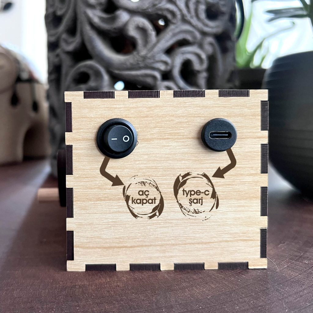 Işıklı Fotoğraf Kutusu (Kişiye Özel Üretim)